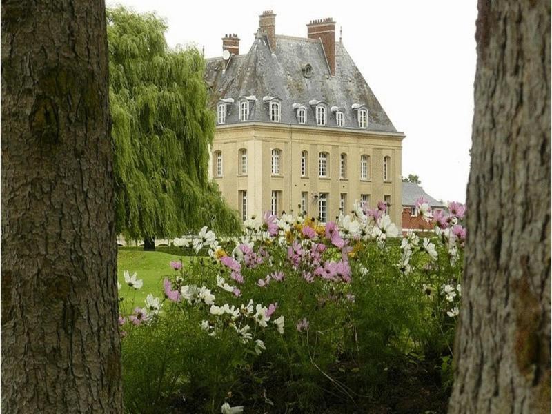 Chateau De Berticheres Chaumont-en-Vexin Exterior foto
